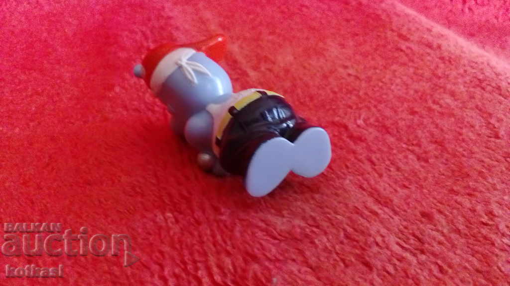 A small figure - 5 A small figure - 5