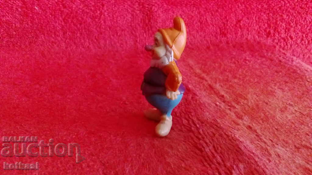 Delivery of Small figure Dwarf