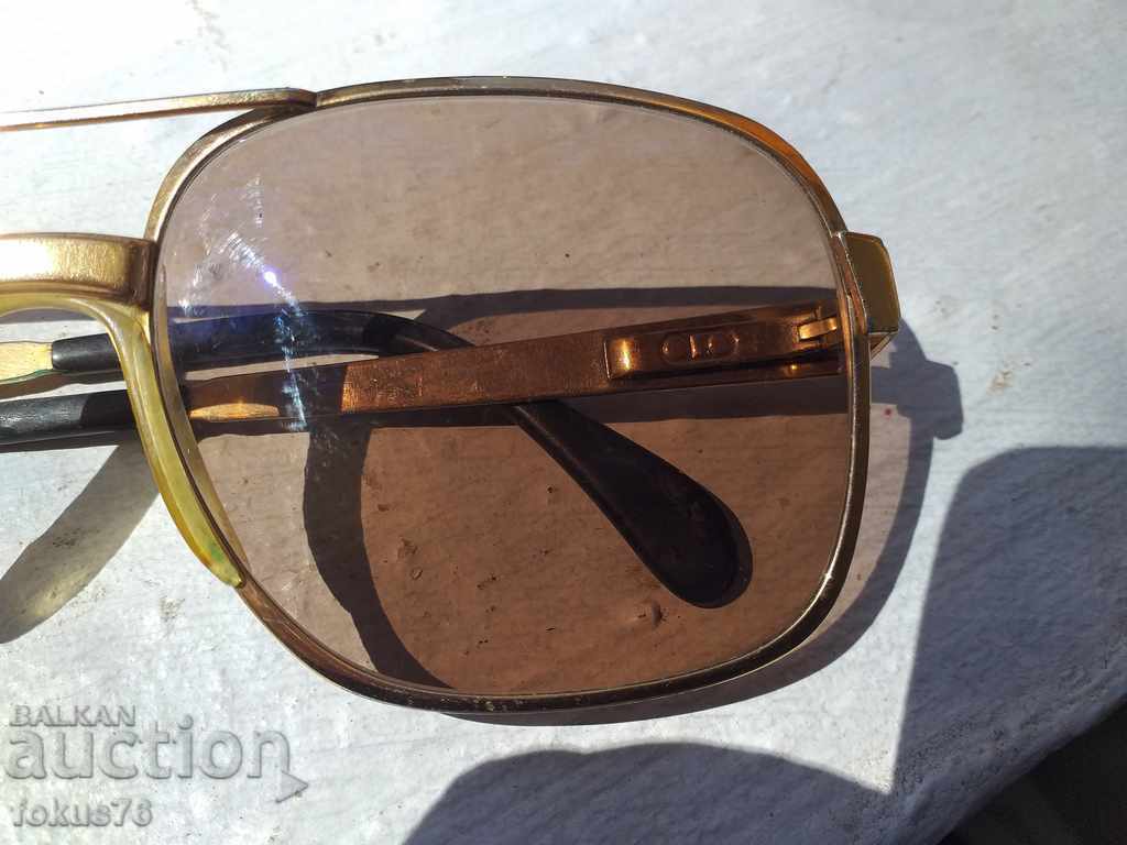 Delivery of COLLECTOR BRAND DIOPTRIC GLASSES METZLER GERMANY Delivery of COLLECTOR BRAND DIOPTRIC GLASSES METZLER GERMANY