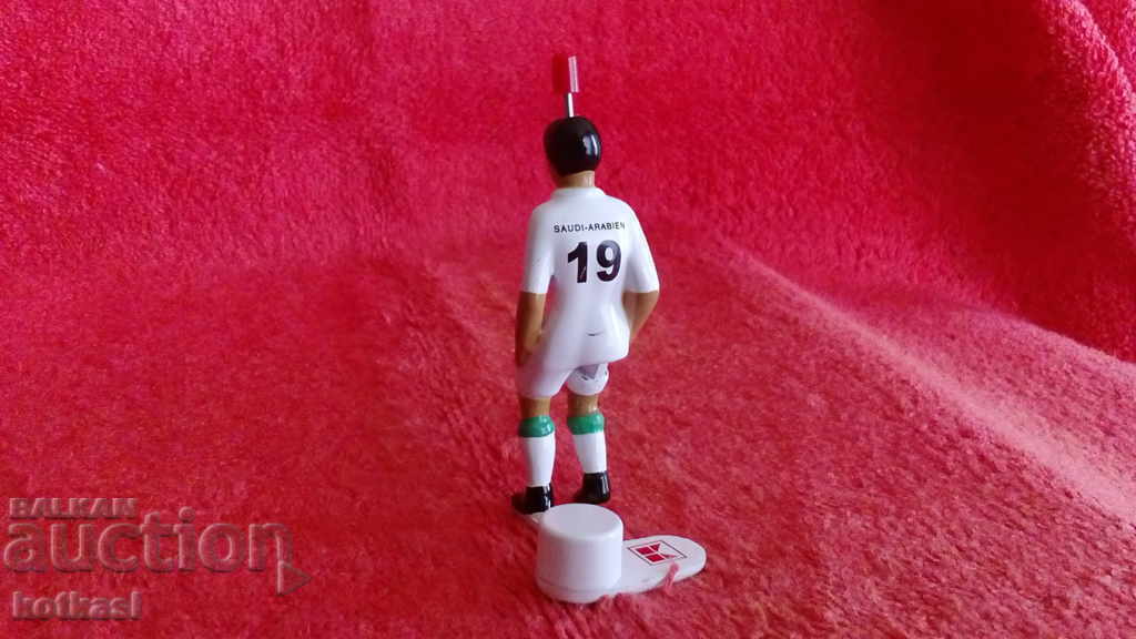 Metal sports figure of a football player Saudi Arabia with price 10.50 BGN | € 5.37 Metal sports figure of a football player Saudi Arabia with price 10.50 BGN | € 5.37