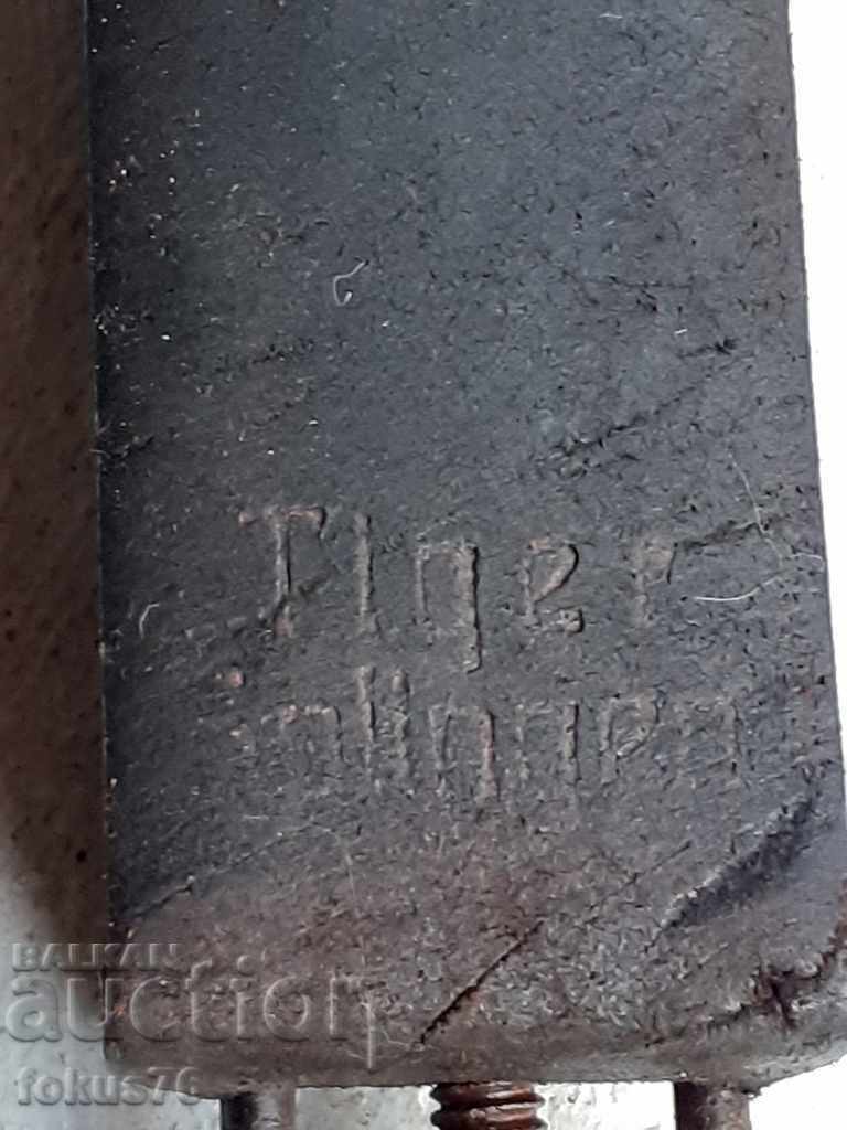 SOLINGEN TIGER STAR COLLECTION. RAZOR SHARPENING BELT with price 119.00 BGN | € 60.84 SOLINGEN TIGER STAR COLLECTION. RAZOR SHARPENING BELT with price 119.00 BGN | € 60.84