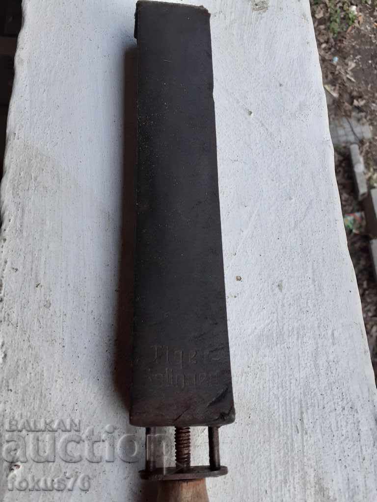 Delivery of SOLINGEN TIGER STAR COLLECTION. RAZOR SHARPENING BELT Delivery of SOLINGEN TIGER STAR COLLECTION. RAZOR SHARPENING BELT