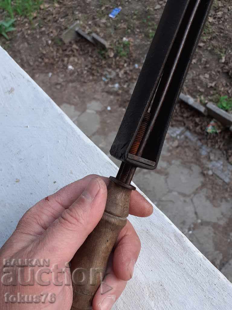 SOLINGEN TIGER STAR COLLECTION. RAZOR SHARPENING BELT - 7 SOLINGEN TIGER STAR COLLECTION. RAZOR SHARPENING BELT - 7