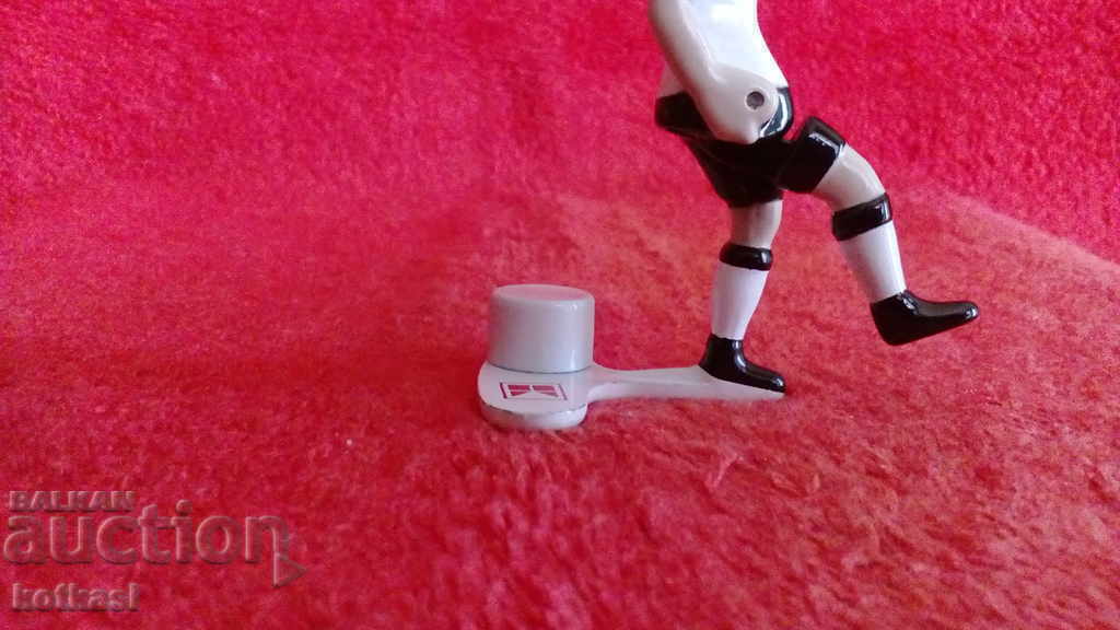 Μεταλλική αθλητική φιγούρα ποδοσφαιριστή Γερμανίας με τιμή 10.50 BGN | € 5.37 Μεταλλική αθλητική φιγούρα ποδοσφαιριστή Γερμανίας με τιμή 10.50 BGN | € 5.37