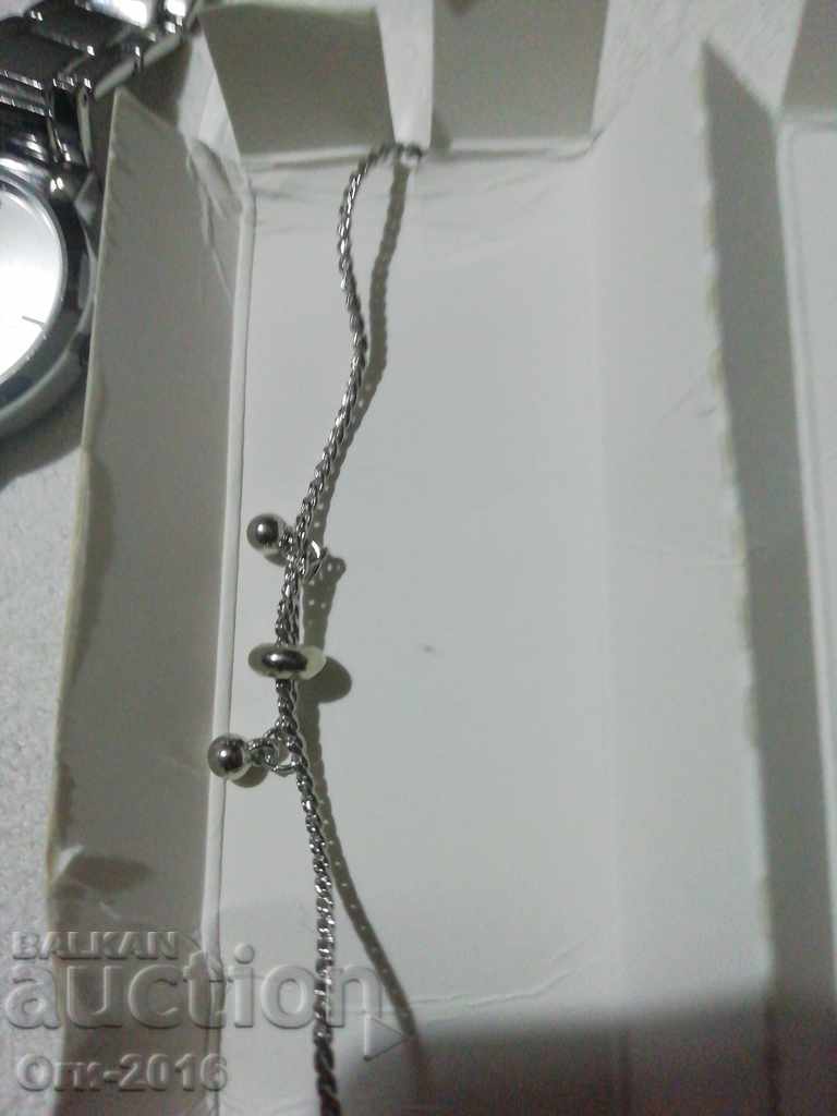 Παρακολουθήστε για κυρίες με το βραχιόλι - 6