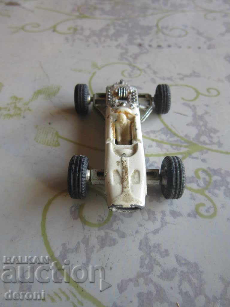 Delivery of Ford stroller car Delivery of Ford stroller car