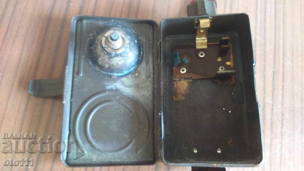 Delivery of OLD FLASHLIGHT, SPOTLIGHT - DAIMON Delivery of OLD FLASHLIGHT, SPOTLIGHT - DAIMON