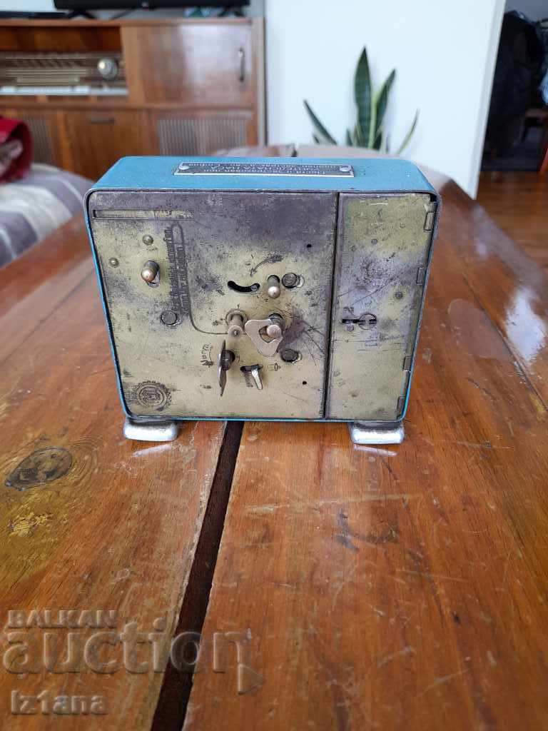 Стар настолен часовник касичка,Учителска каса - 5 Стар настолен часовник касичка,Учителска каса - 5