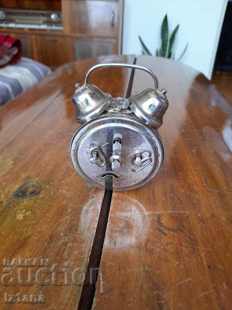Auction Old alarm clock, Prim clock Auction Old alarm clock, Prim clock