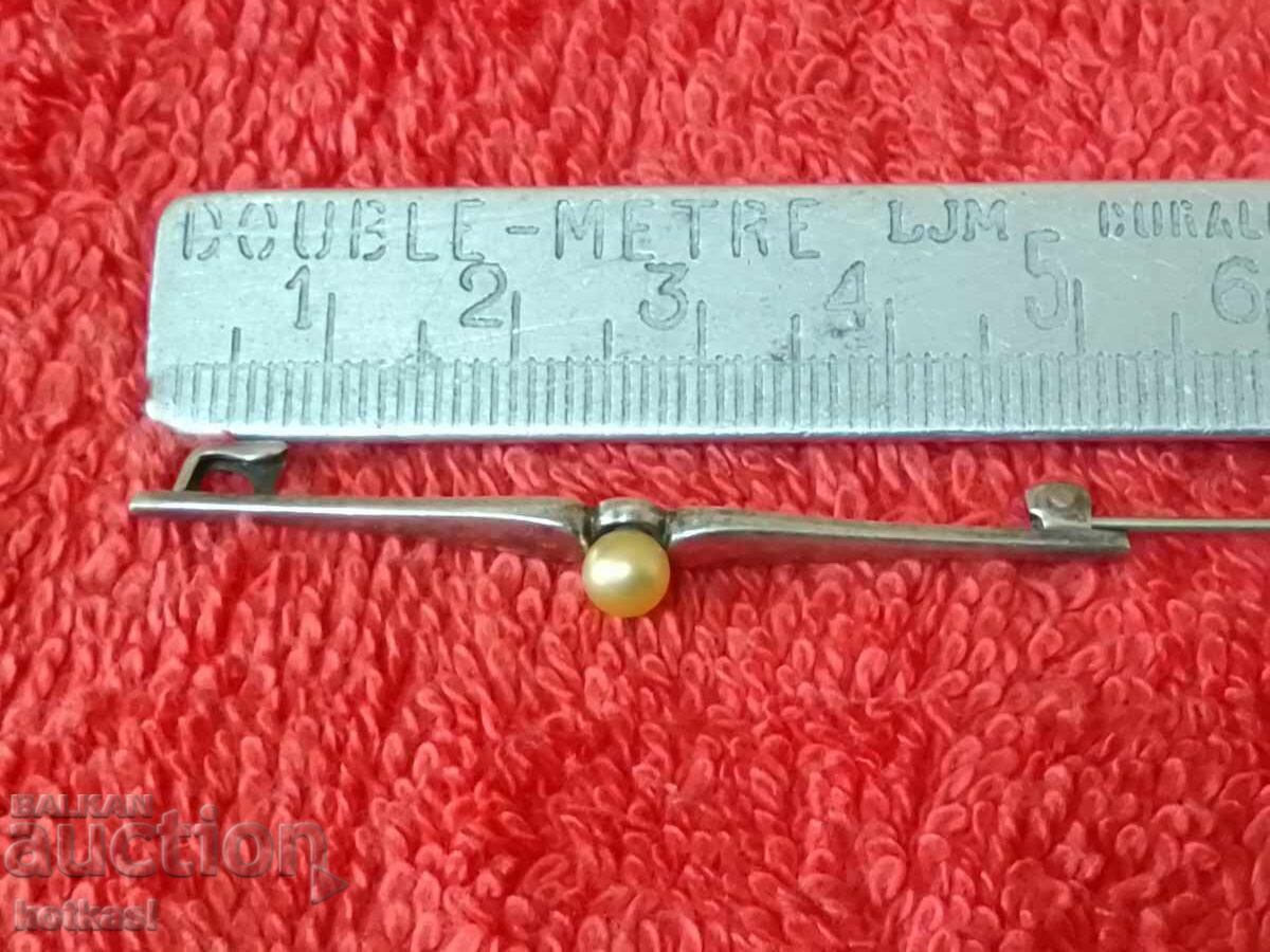 Old silver brooch semi-precious stone pearl mark