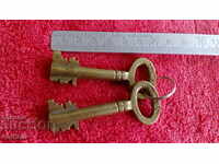 Lot 2 pcs. old solid metal bronze safe keys