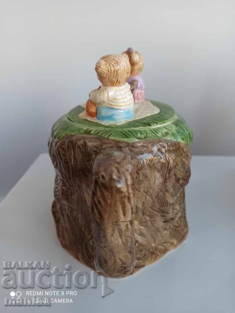 A beautiful porcelain teapot with price 35.00 BGN | € 17.90 A beautiful porcelain teapot with price 35.00 BGN | € 17.90