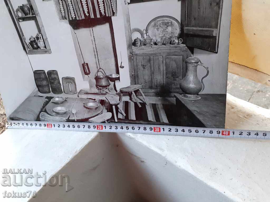 BIG PICTURE THICK CARDBOARD - REVIVAL ROOM - 5 BIG PICTURE THICK CARDBOARD - REVIVAL ROOM - 5