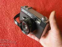 COLLECTIBLE OLD RUSSIAN CAMERA