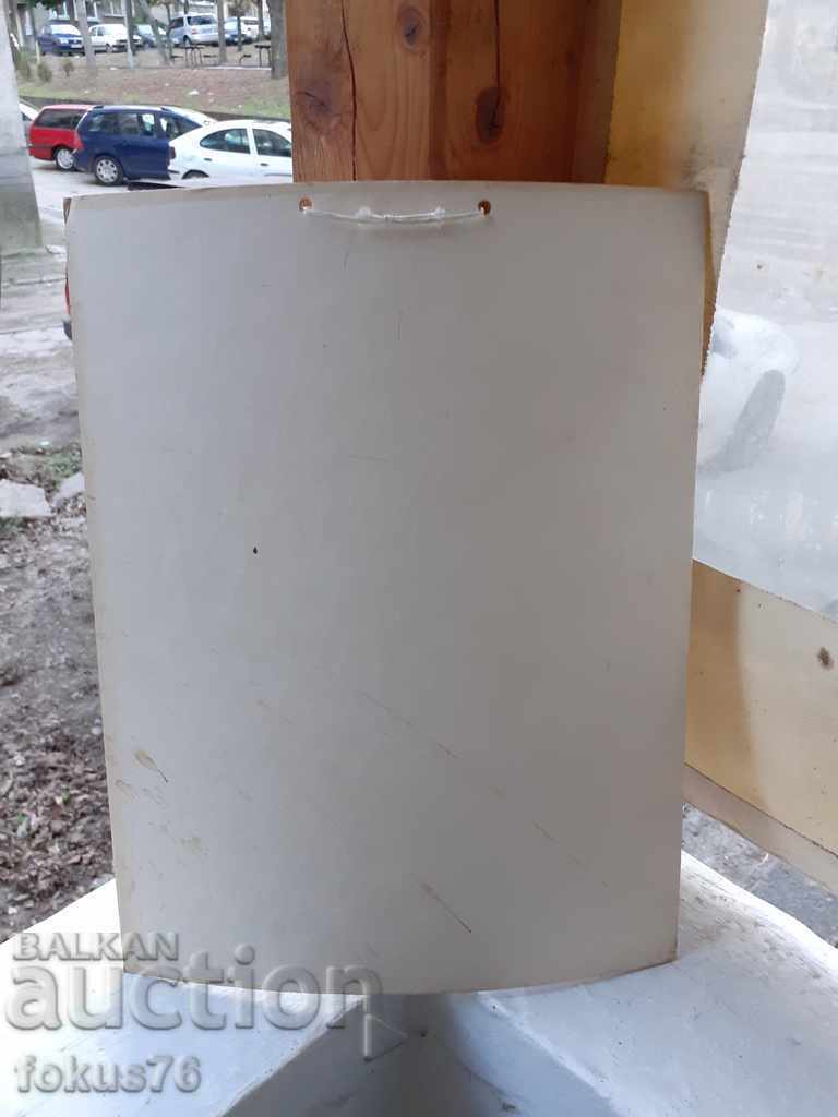 Delivery of LARGE PHOTO THICK CARDBOARD - FORWARD ON A KNIFE Delivery of LARGE PHOTO THICK CARDBOARD - FORWARD ON A KNIFE