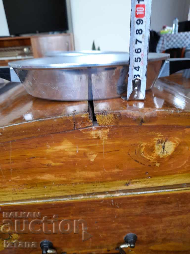 Livrarea Tigaie din aluminiu veche, oală Livrarea Tigaie din aluminiu veche, oală