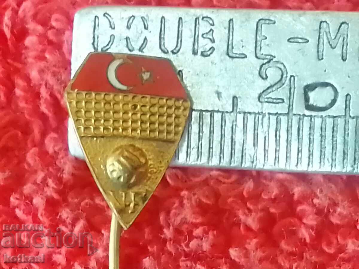 Vechi smalț bronz ecuson federație sportivă de volei Turcia VF cu preț € 8.18 | 16.00 BGN Vechi smalț bronz ecuson federație sportivă de volei Turcia VF cu preț € 8.18 | 16.00 BGN