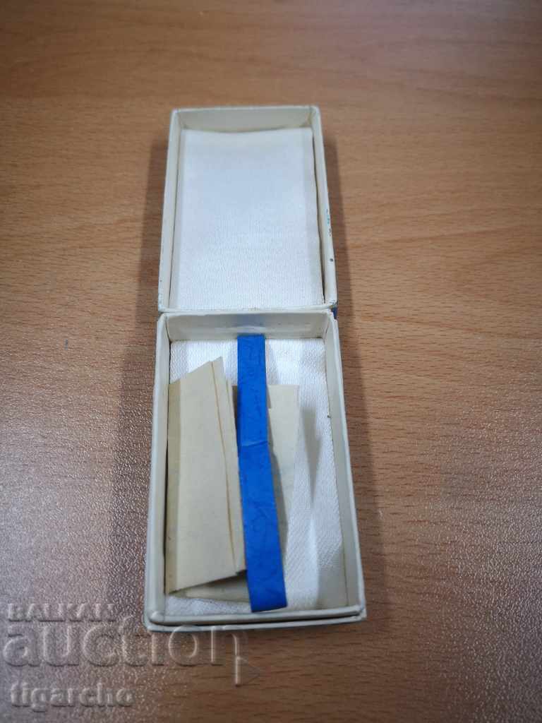 Delivery of Box of Russian clock Delivery of Box of Russian clock