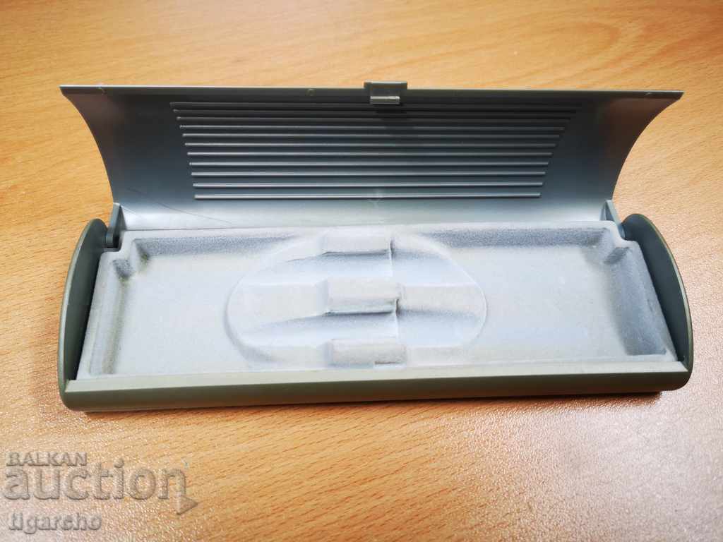 Senator pen case with price 7.00 BGN | € 3.58 Senator pen case with price 7.00 BGN | € 3.58