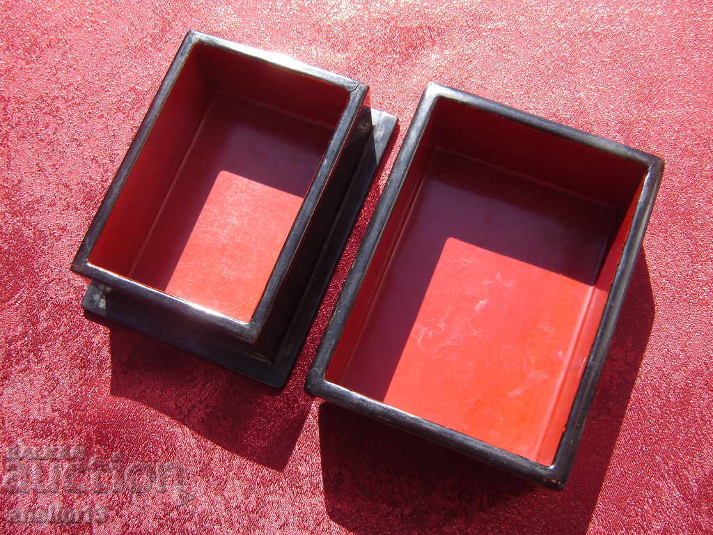 OLD JEWELRY BOX WITH PEARL - 5 OLD JEWELRY BOX WITH PEARL - 5