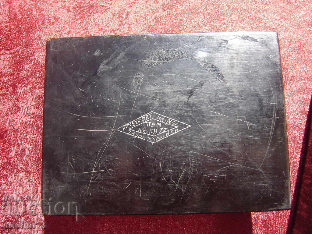 OLD JEWELRY BOX WITH PEARL - 6 OLD JEWELRY BOX WITH PEARL - 6