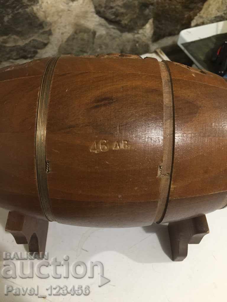 butoi, stare de sculptură în lemn conform fotografiilor! - 5 butoi, stare de sculptură în lemn conform fotografiilor! - 5