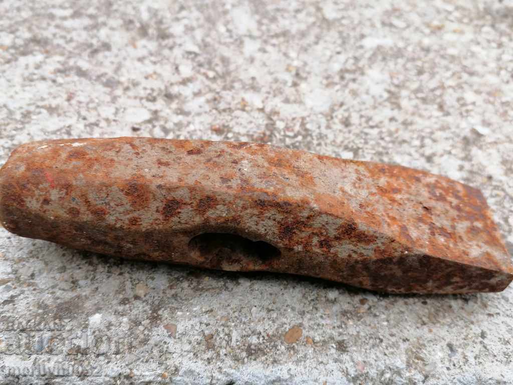 Old hammer hammer, ax, torso, young, torcum, lom with price 43.00 BGN | € 21.99 Old hammer hammer, ax, torso, young, torcum, lom with price 43.00 BGN | € 21.99