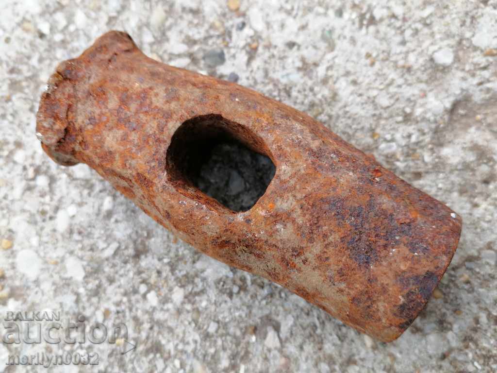 Old hammer hammer, ax, torso, young, torcum, lom with price 43.00 BGN | € 21.99 Old hammer hammer, ax, torso, young, torcum, lom with price 43.00 BGN | € 21.99