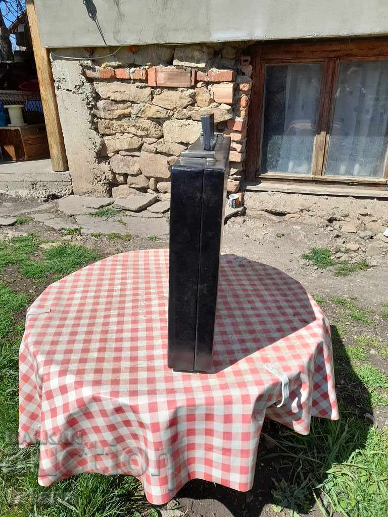 Παλιά διπλωματική χαρτοφύλακα, βαλίτσα BGA Balkan, Balkan με τιμή 70.00 BGN | € 35.79