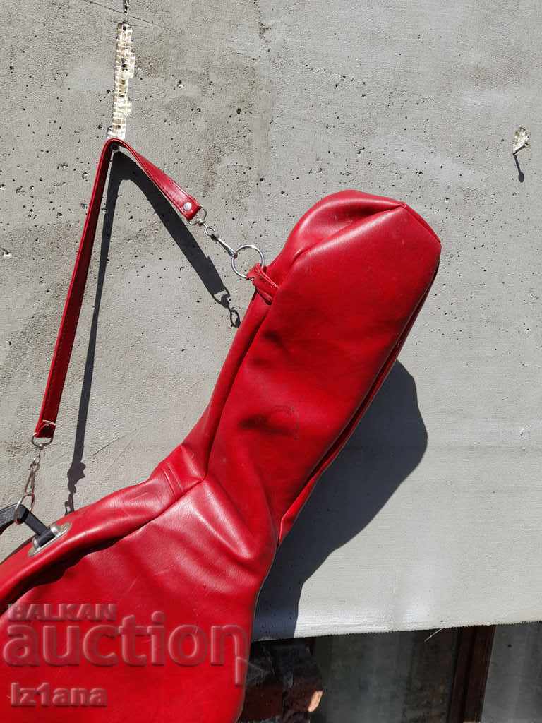 Δημοπρασία Παλιά κιθάρα Δημοπρασία Παλιά κιθάρα