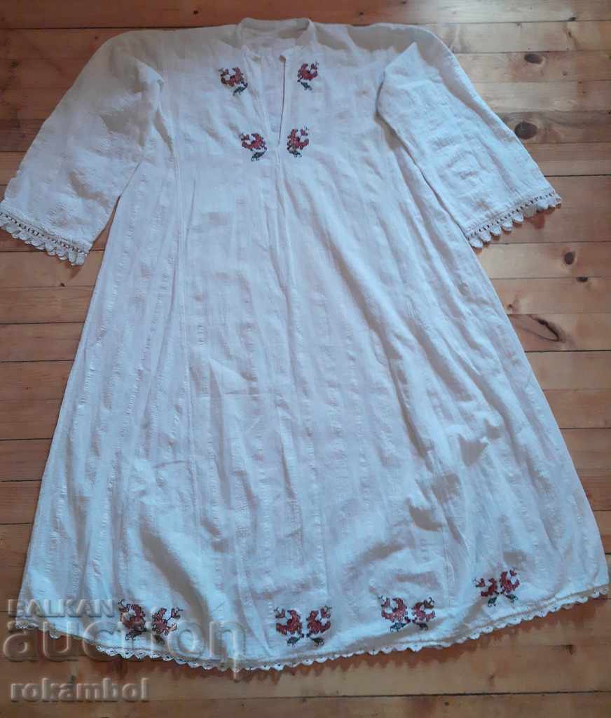 Delivery of Dobruja women's costume Delivery of Dobruja women's costume