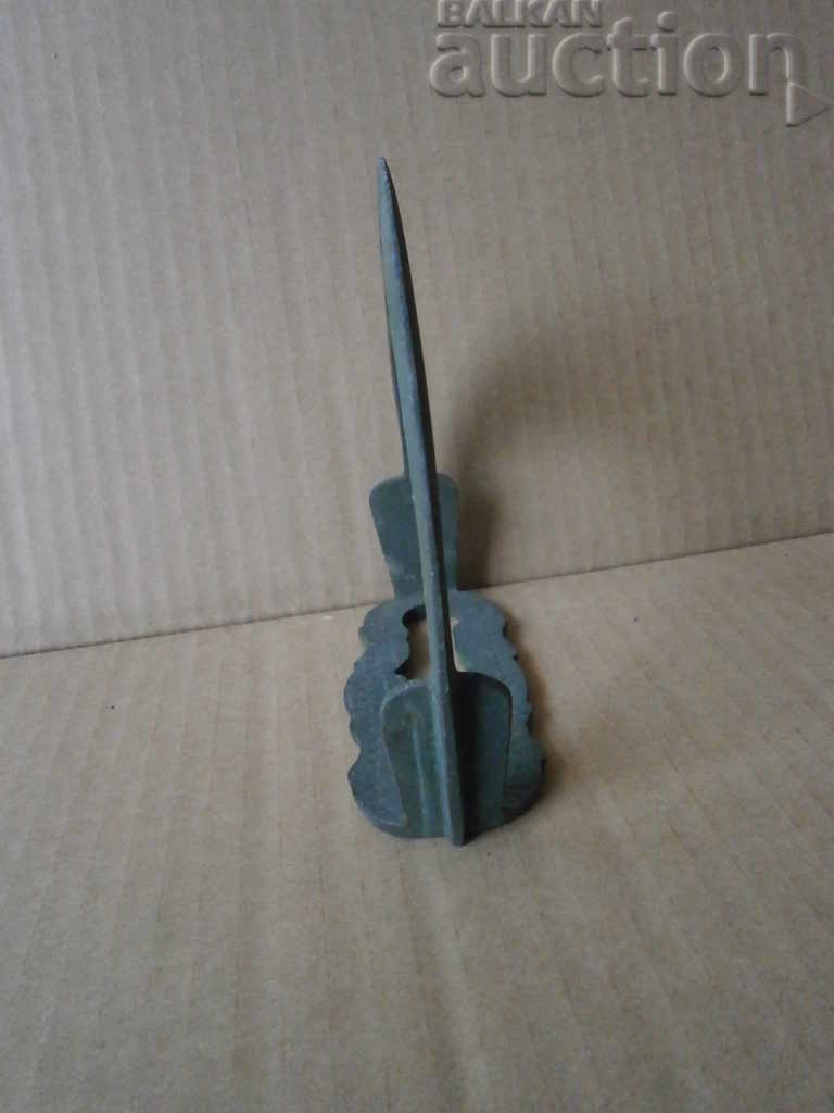 ancient bronze stirrup - 6