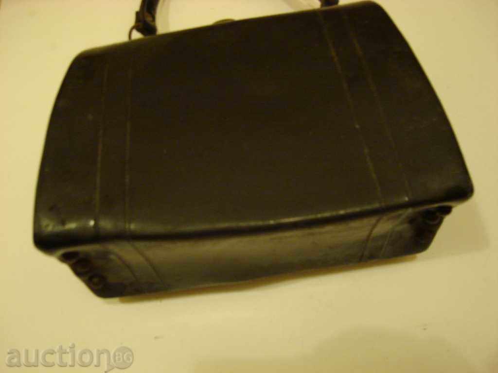 Delivery of old patent leather retro vintage bag Delivery of old patent leather retro vintage bag