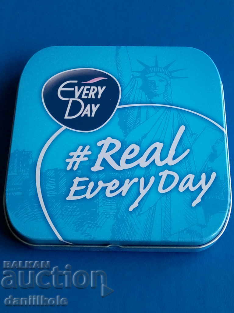 Аукцион *$*Y*$* ПРЕКРАСНА МЕТАЛНА КУТИЙКА ЗА ДАМСКА ЧАНТА *$*Y*$* Аукцион *$*Y*$* ПРЕКРАСНА МЕТАЛНА КУТИЙКА ЗА ДАМСКА ЧАНТА *$*Y*$*