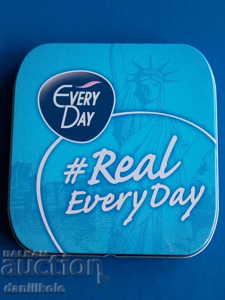 *$*Y*$* ПРЕКРАСНА МЕТАЛНА КУТИЙКА ЗА ДАМСКА ЧАНТА *$*Y*$* - 7 *$*Y*$* ПРЕКРАСНА МЕТАЛНА КУТИЙКА ЗА ДАМСКА ЧАНТА *$*Y*$* - 7