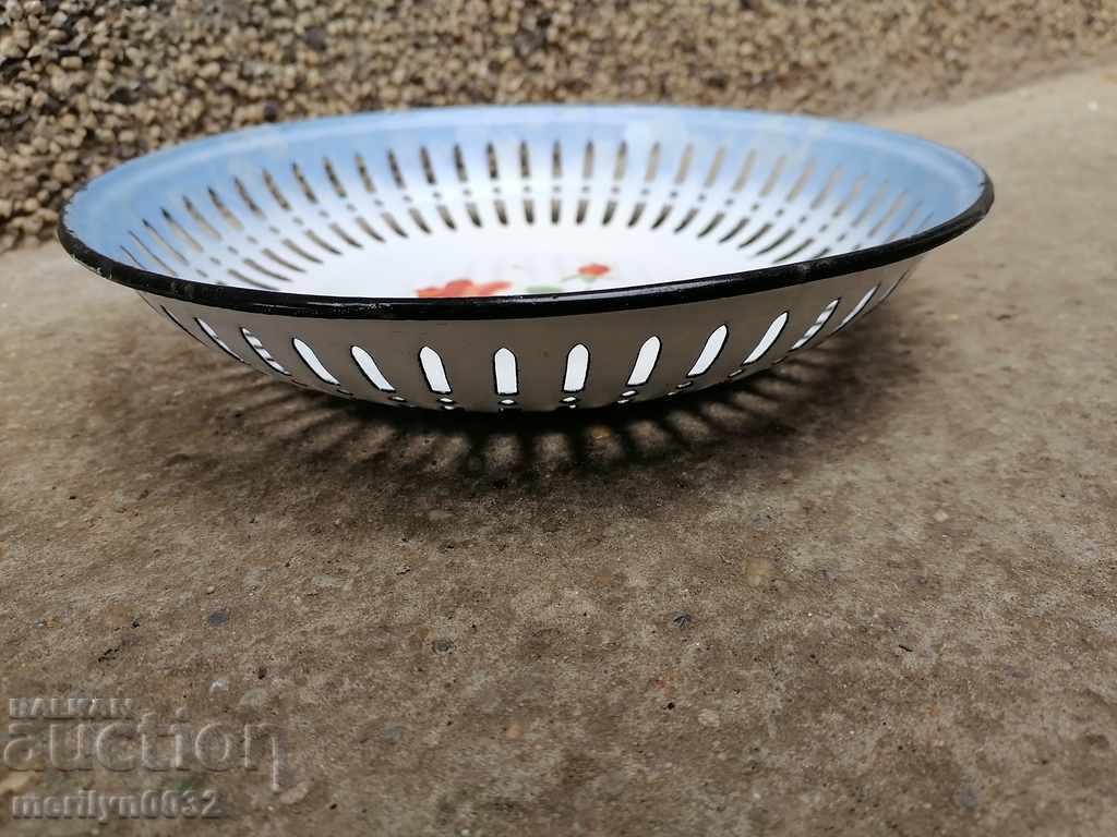 Auction  Old pan with enamel, fruit, enameled container