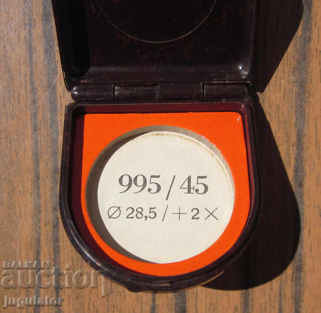 Delivery of ZEISS IKON German filter with case for bellows camera Delivery of ZEISS IKON German filter with case for bellows camera