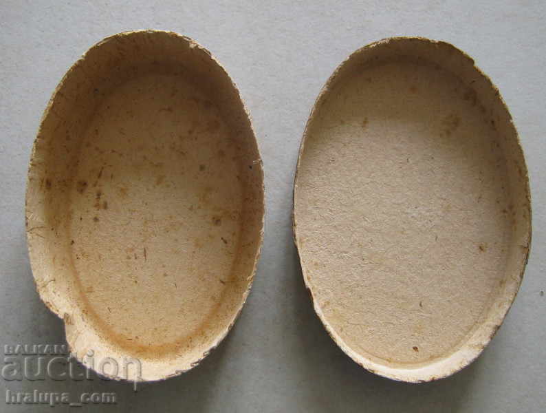 Delivery of Old lithography box for a candle wick Delivery of Old lithography box for a candle wick