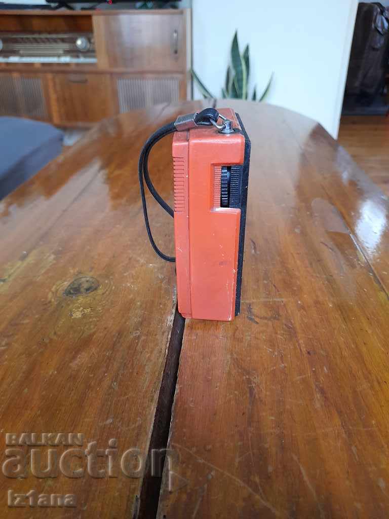 Old radio, Philips radio, Philips with price 15.00 BGN | € 7.67 Old radio, Philips radio, Philips with price 15.00 BGN | € 7.67
