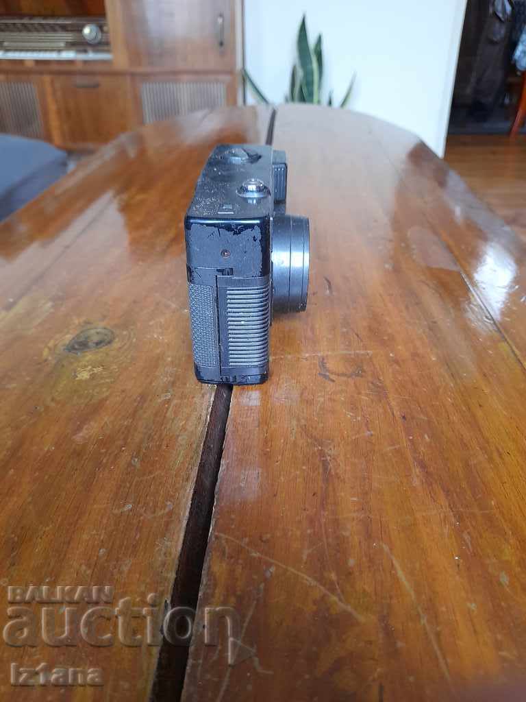 Delivery of Old Revue 250 F camera