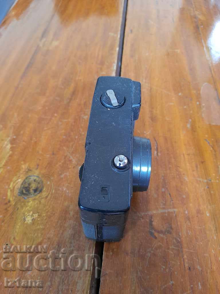 Old Revue 250 F camera - 5