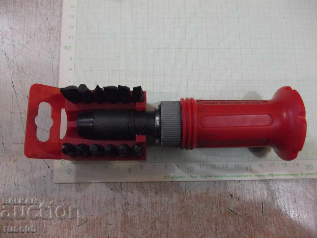 Delivery of Impact screwdriver with 13 bits working Delivery of Impact screwdriver with 13 bits working