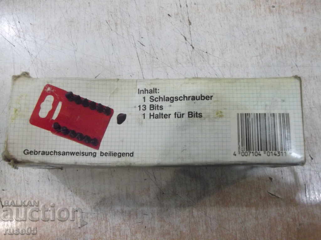 Impact screwdriver with 13 bits working - 7 Impact screwdriver with 13 bits working - 7