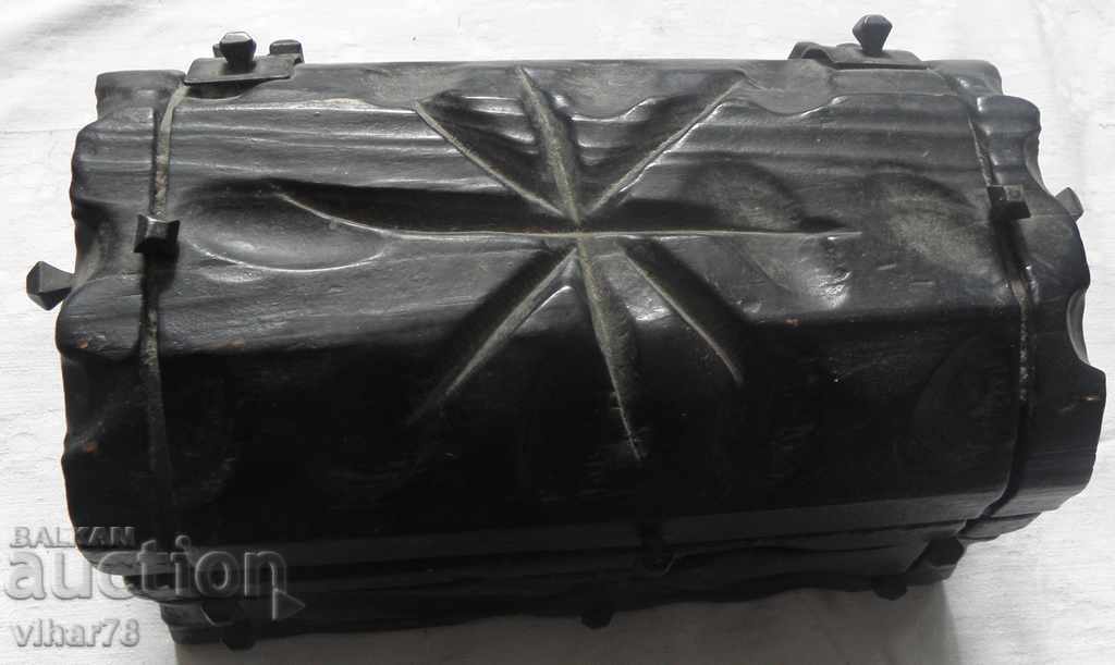 Old wooden box with price 99.99 BGN | € 51.12