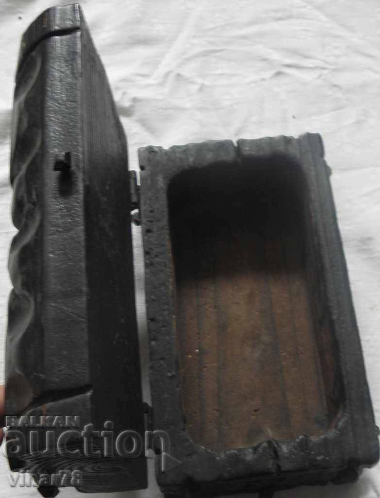Auction  Old wooden box