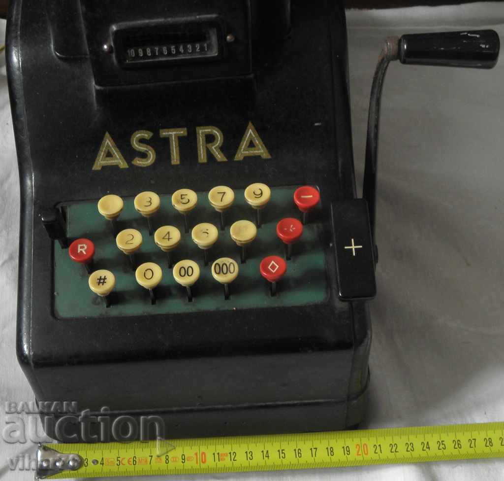Стара Немска Сметачна машина-astra с цена 349.99 лв. | € 178.95 Стара Немска Сметачна машина-astra с цена 349.99 лв. | € 178.95