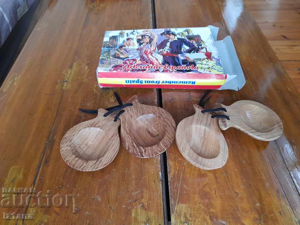 Old castanets - 5 Old castanets - 5