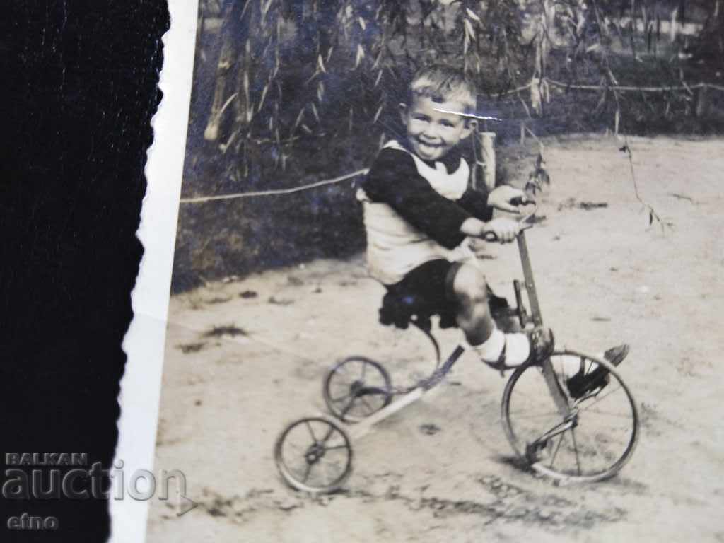 ROYAL PHOTO-Sofia 1935, BIKE, WHEEL, CYCLIST with price 10.00 BGN | € 5.11 ROYAL PHOTO-Sofia 1935, BIKE, WHEEL, CYCLIST with price 10.00 BGN | € 5.11