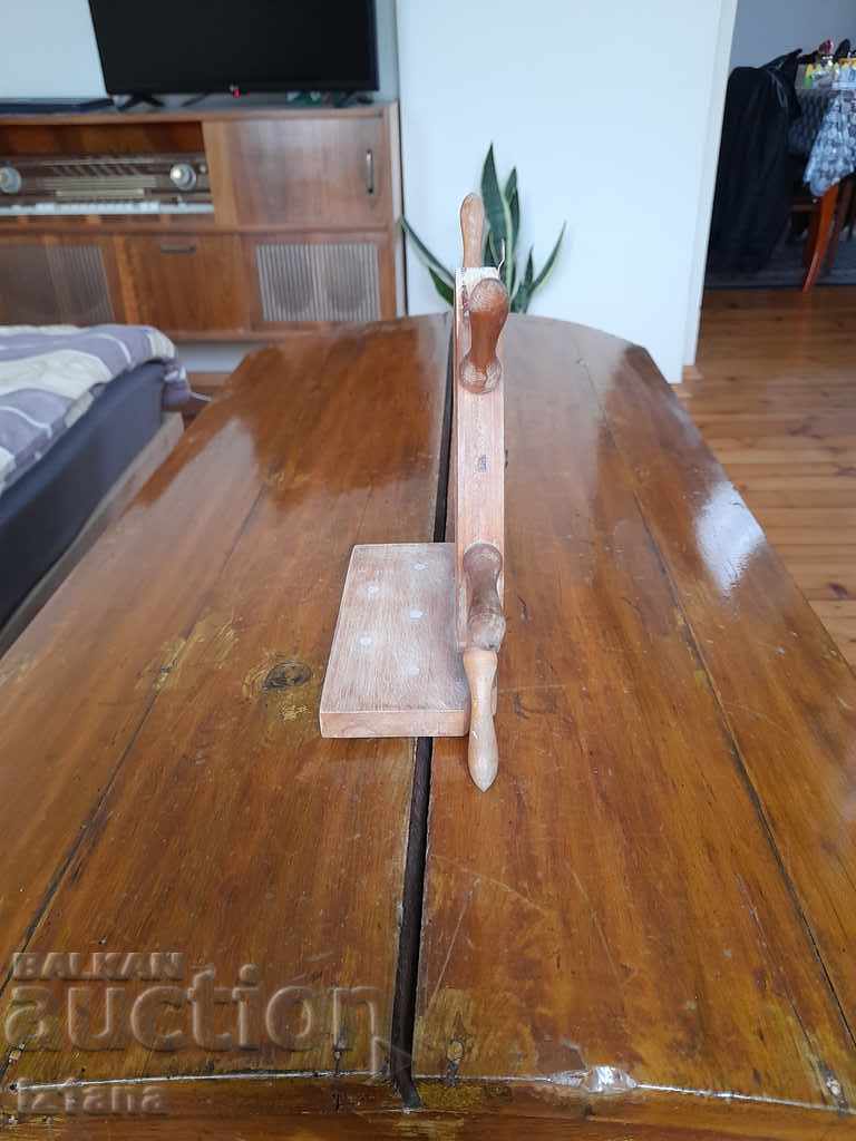 Delivery of An old mirror Delivery of An old mirror