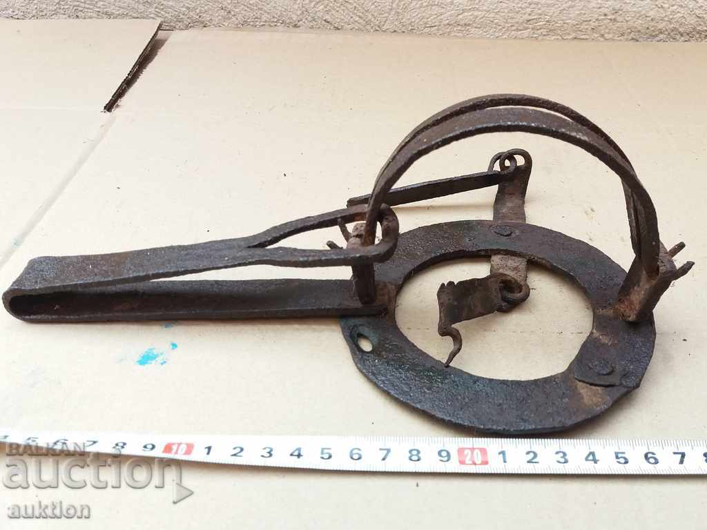 REVIVAL FORGED TRAP FOR ANIMALS - WORKING with price 18.99 BGN | € 9.71 REVIVAL FORGED TRAP FOR ANIMALS - WORKING with price 18.99 BGN | € 9.71